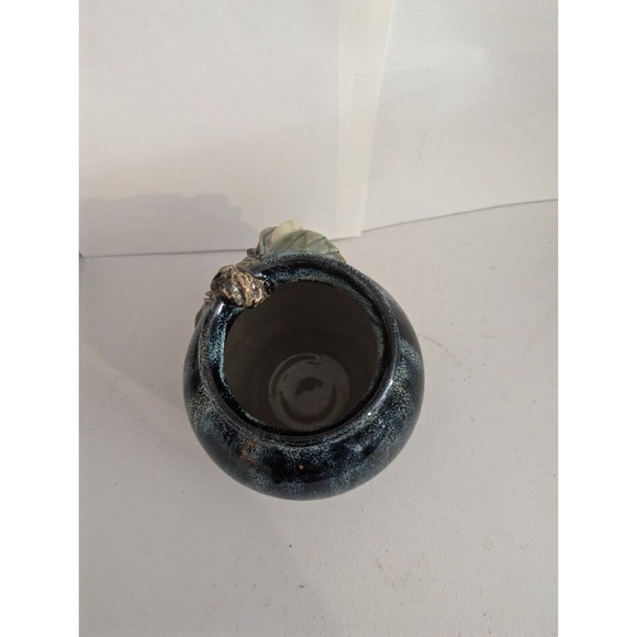 Studio art vase Navy and white with 3D style Branch, leaves, and fruit Signed - Picture 3 of 6